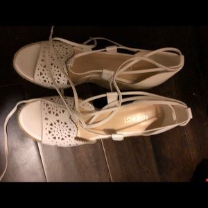 White, wedge sandal